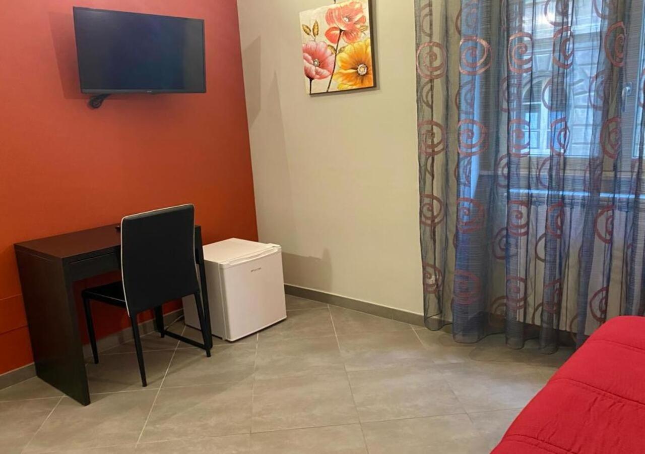 Oasi Del Turista Apartment ปาแลร์โม ภายนอก รูปภาพ