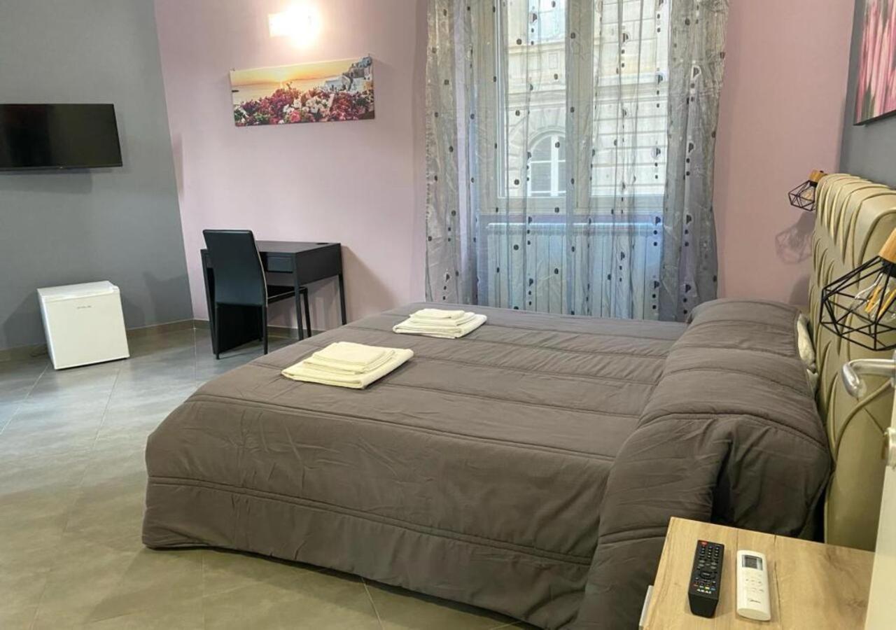 Oasi Del Turista Apartment ปาแลร์โม ภายนอก รูปภาพ
