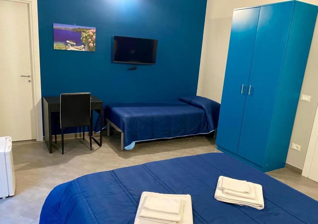 Oasi Del Turista Apartment ปาแลร์โม ภายนอก รูปภาพ