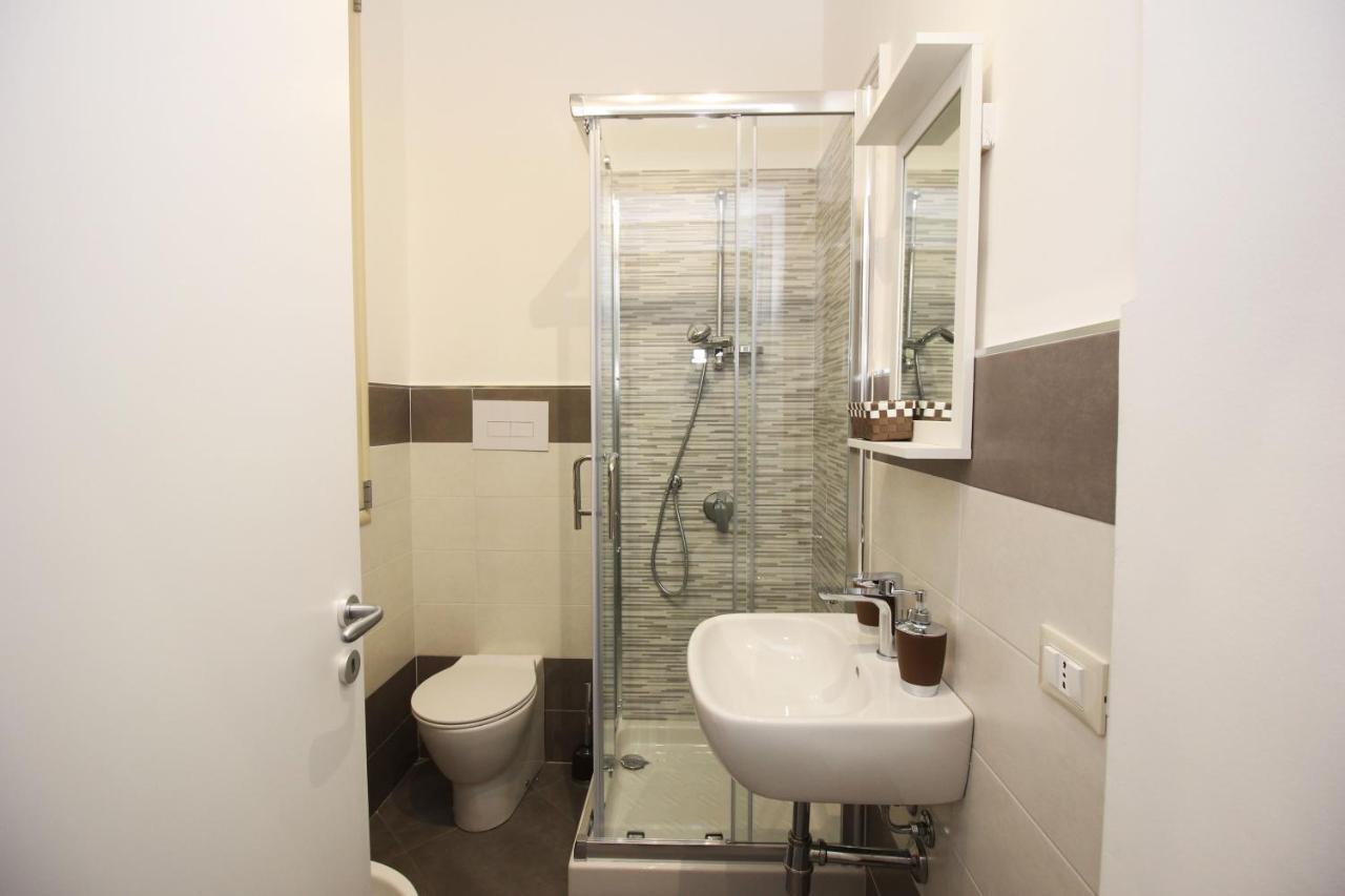 Oasi Del Turista Apartment ปาแลร์โม ภายนอก รูปภาพ